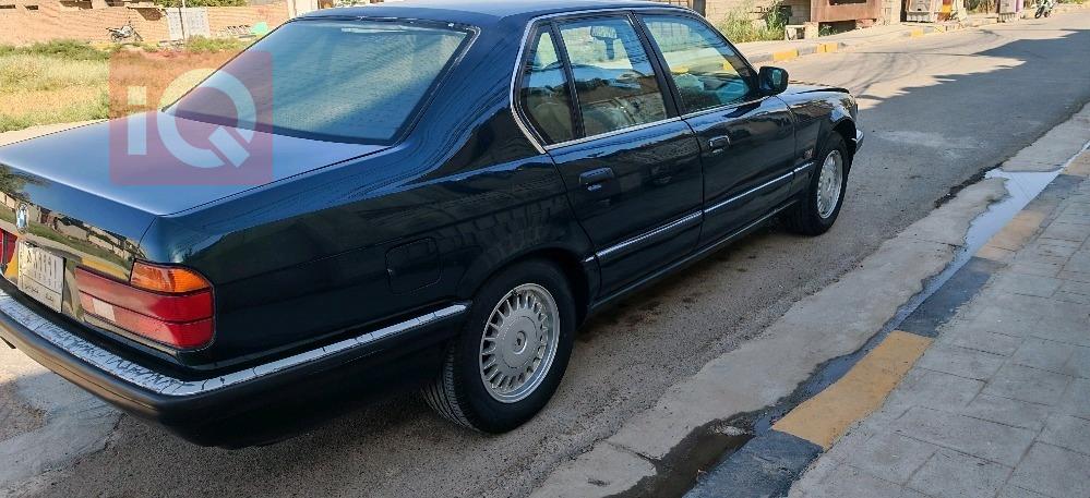 بي ام دبليو الفئة 7